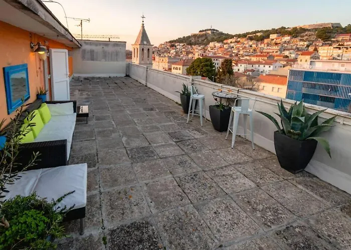 The Spot - Rooftop In The City Centre + Parking